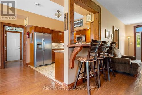 25 Cole Point Trail, Mckellar, ON - Indoor Photo Showing Kitchen