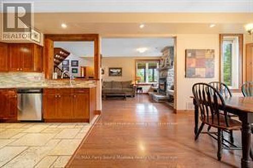 25 Cole Point Trail, Mckellar, ON - Indoor