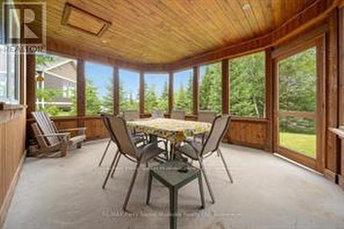 25 Cole Point Trail, Mckellar, ON -  Photo Showing Dining Room