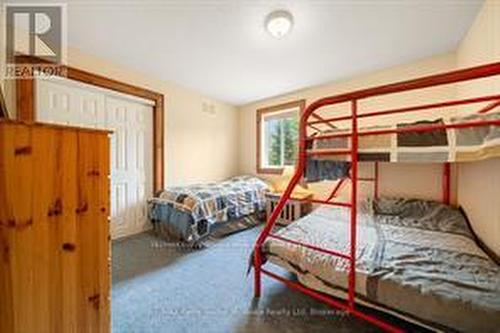 25 Cole Point Trail, Mckellar, ON - Indoor Photo Showing Bedroom