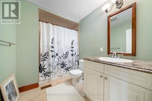 25 Cole Point Trail, Mckellar, ON - Indoor Photo Showing Bathroom