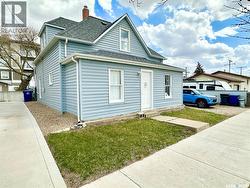 212 Foster STREET Weyburn, SK S4H 0R1