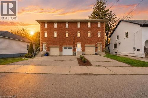 47 WALNUT Street  Brantford, ON N3T 1H1