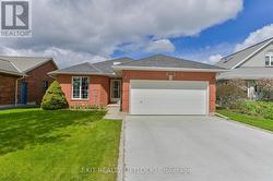 2498 MARSDALE DRIVE Peterborough (Ashburnham Ward 4), ON K9L 1R4