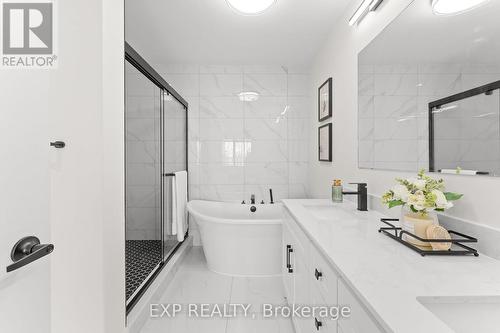 17 Harrison Avenue, Mississauga, ON - Indoor Photo Showing Bathroom