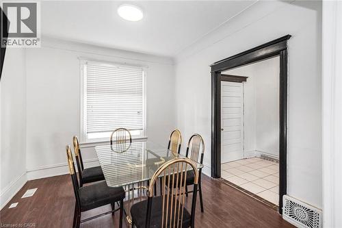 39 Arthur Avenue N, Hamilton, ON - Indoor Photo Showing Dining Room