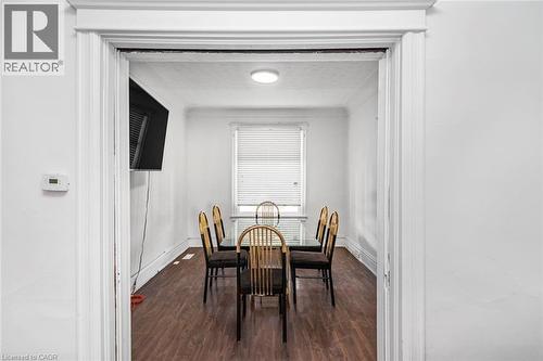 39 Arthur Avenue N, Hamilton, ON - Indoor Photo Showing Dining Room