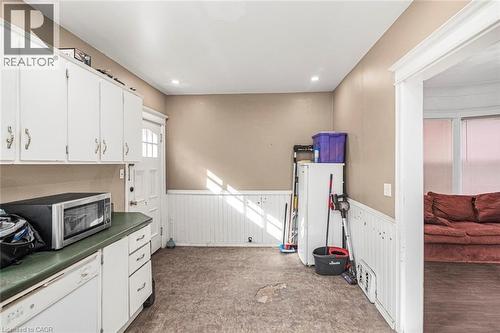 39 Arthur Avenue N, Hamilton, ON - Indoor Photo Showing Other Room