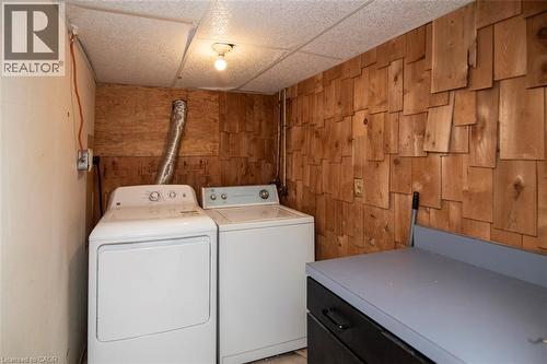 39 Arthur Avenue N, Hamilton, ON - Indoor Photo Showing Laundry Room