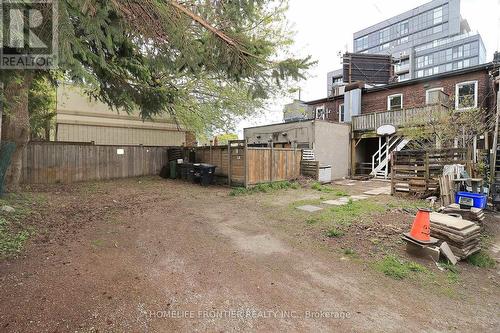 2354 Danforth Avenue, Toronto, ON 