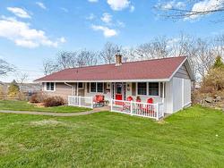 52 Flamingo Drive  Halifax, NS B3M 1S9