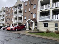 103 15 Langbrae Drive  Halifax, NS B3M 3W5