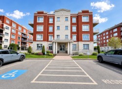 403-110 Rue Barnett  Dollard-Des-Ormeaux, QC H9C 3G7