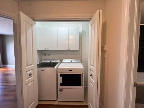 Salle de lavage - 403-110 Rue Barnett, Dollard-Des-Ormeaux, QC - Indoor Photo Showing Laundry Room