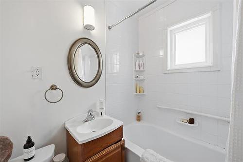 196 Winston Rd, Winnipeg, MB 