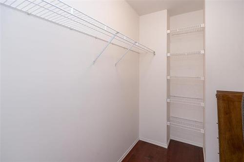 6-480 Chalfont Rd, Winnipeg, MB 
