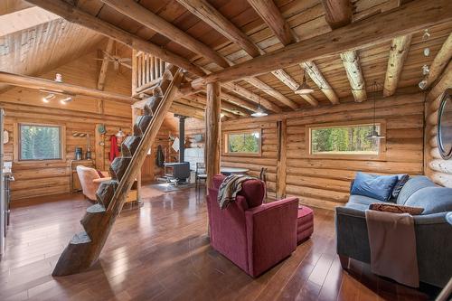 5000 Starshine Way, Merritt, BC - Indoor