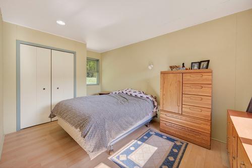 5000 Starshine Way, Merritt, BC - Indoor Photo Showing Bedroom