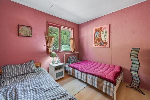 5000 Starshine Way, Merritt, BC - Indoor Photo Showing Bedroom