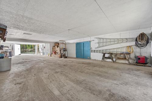 5000 Starshine Way, Merritt, BC - Indoor Photo Showing Other Room