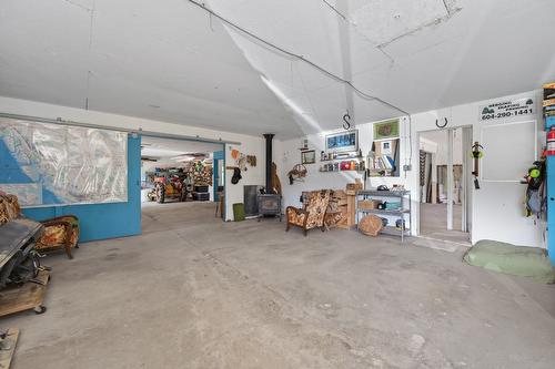 5000 Starshine Way, Merritt, BC - Indoor Photo Showing Garage