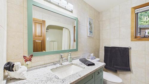 9387 Moyie Shores Estates Road, Moyie, BC - Indoor Photo Showing Bathroom