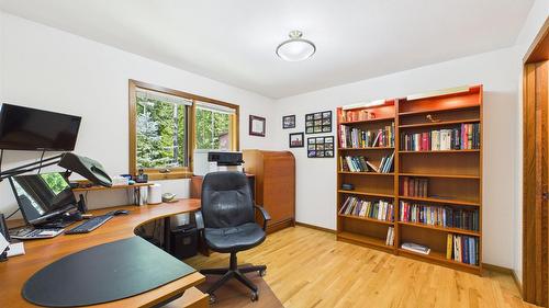 9387 Moyie Shores Estates Road, Moyie, BC - Indoor Photo Showing Office