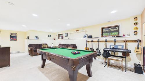 9387 Moyie Shores Estates Road, Moyie, BC - Indoor Photo Showing Other Room