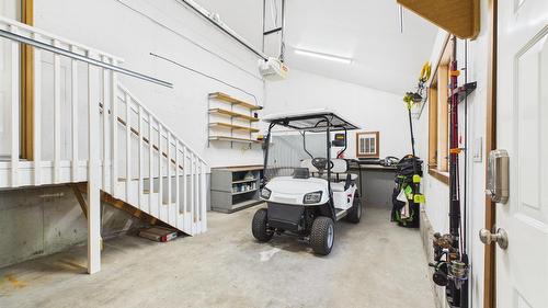 9387 Moyie Shores Estates Road, Moyie, BC - Indoor