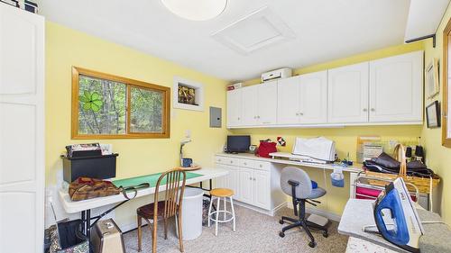 9387 Moyie Shores Estates Road, Moyie, BC - Indoor