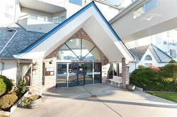 211-877 KLO Road Kelowna, BC V1Y 9R1
