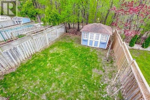 331 Ravineview Way, Oakville, ON - Outdoor