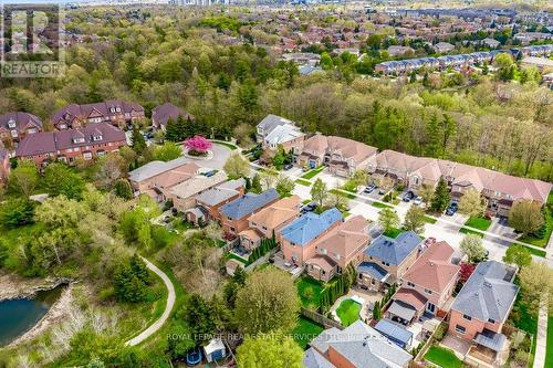 331 Ravineview Way, Oakville, ON - Outdoor With View