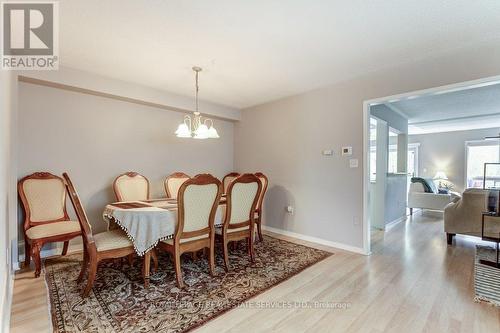 331 Ravineview Way, Oakville, ON - Indoor Photo Showing Dining Room