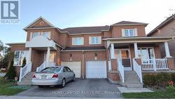 4 CAYMUS STREET Richmond Hill, ON L4B 4G4