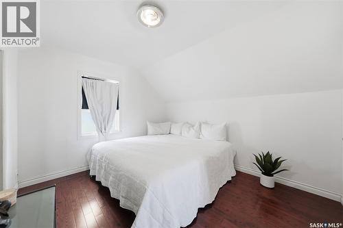 547 5Th Street E, Prince Albert, SK - Indoor Photo Showing Bedroom