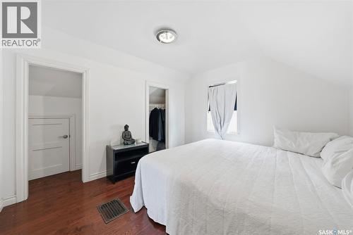 547 5Th Street E, Prince Albert, SK - Indoor Photo Showing Bedroom