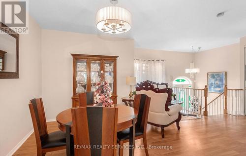836 Avocado Crescent, Mississauga, ON - Indoor Photo Showing Dining Room