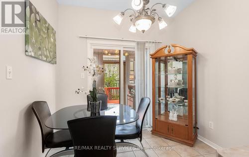 836 Avocado Crescent, Mississauga, ON - Indoor Photo Showing Dining Room