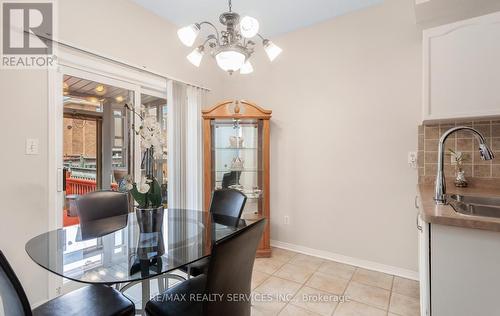836 Avocado Crescent, Mississauga, ON - Indoor Photo Showing Dining Room
