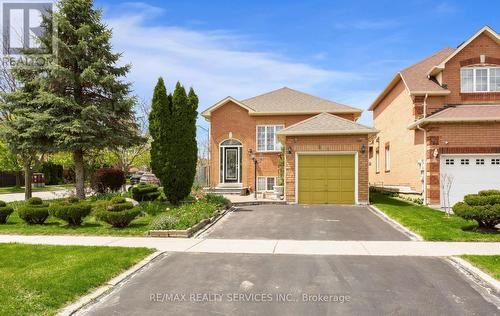 836 Avocado Crescent, Mississauga, ON - Outdoor With Facade