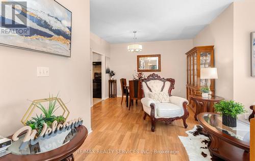 836 Avocado Crescent, Mississauga, ON - Indoor