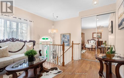 836 Avocado Crescent, Mississauga, ON - Indoor Photo Showing Other Room