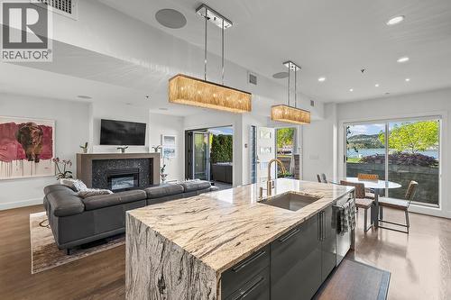 1156 Sunset Drive Unit# 123, Kelowna, BC - Indoor With Fireplace