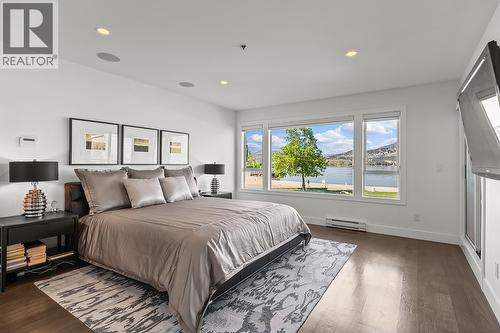 Primary bedroom - 1156 Sunset Drive Unit# 123, Kelowna, BC - Indoor Photo Showing Bedroom