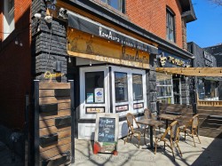 94 Lakeshore Road E Mississauga, ON L5G 4S2