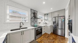 33 Neapolitan Drive Toronto, ON M1P 4B2