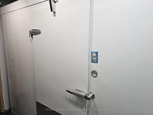 1236 Danforth Avenue, Toronto, ON 