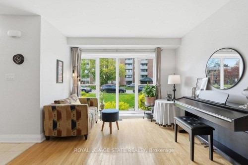 1402 Ghent Avenue, Burlington, ON - Indoor Photo Showing Other Room