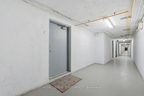 1402 Ghent Avenue, Burlington, ON - Indoor Photo Showing Other Room